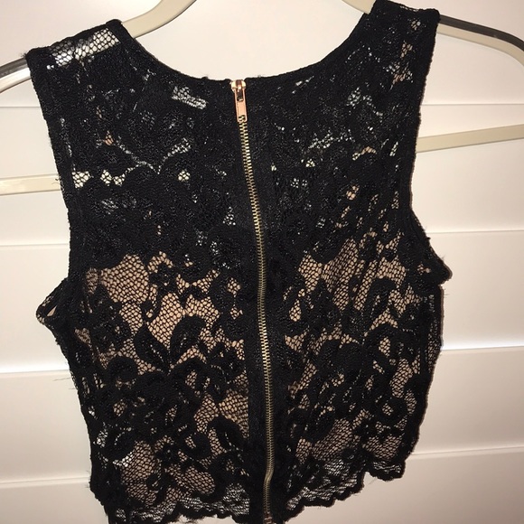 Lace black top - Picture 2 of 2